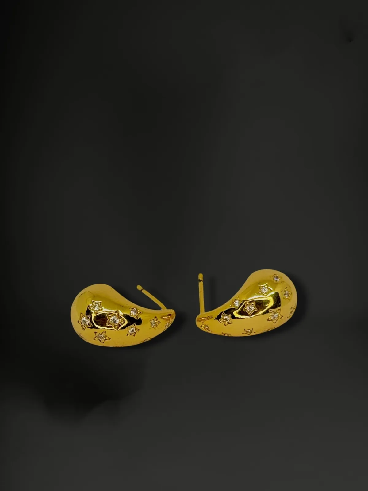 Chunky Hoops with Star-Inlay Stone Detail