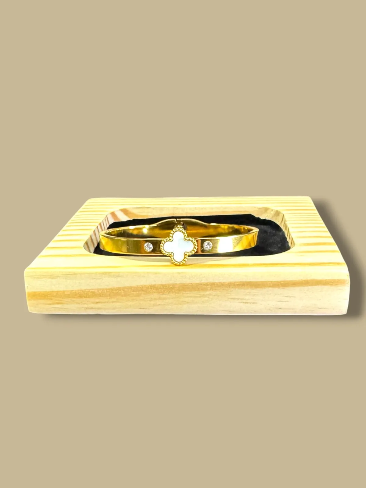 Luxe Clover-Motif Hinged Cuff Bangle - View 2