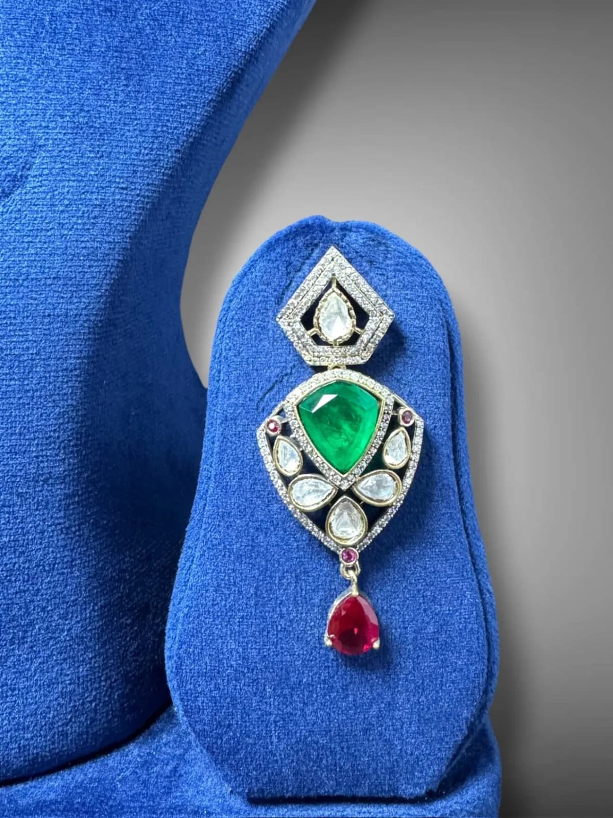 Kundan Emerald Style Hasli Necklace Set with Statement Drops - View 2